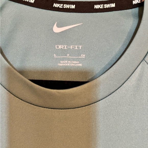 Nike Men’s Dri Fit Hydroguard Short Sleeve Swim T-shirt -Size Small - Picture 3 of 4